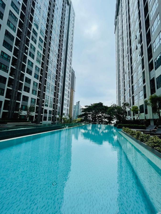 The Base Central Pattaya 2 Bed 2 Bath By Numam Exterior foto