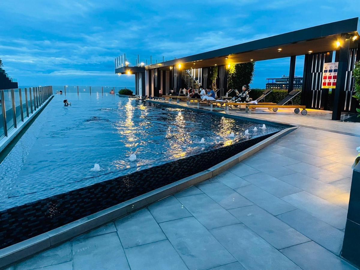 The Base Central Pattaya 2 Bed 2 Bath By Numam Exterior foto